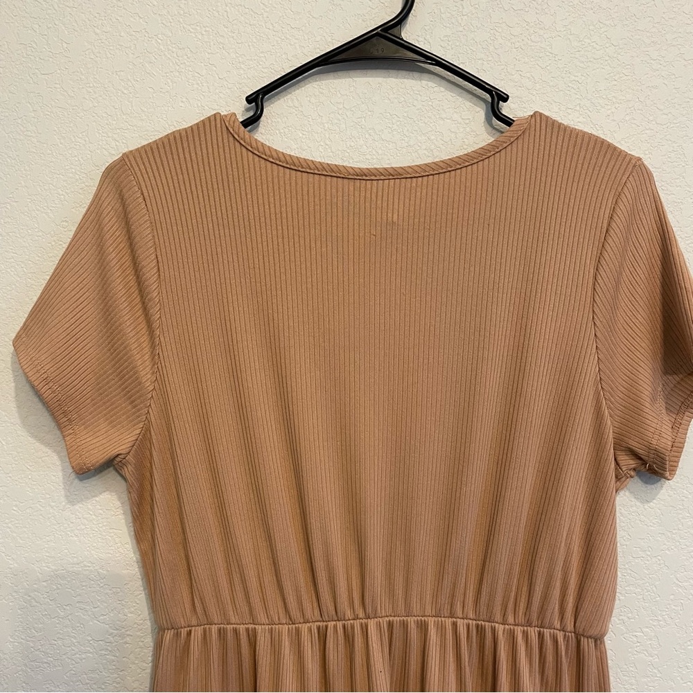 Olivia Rae Ribbed Tiered Mini Dress Large Tan Pink V-Neck Short Sleeve Casual - Picture 11 of 12